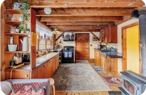 Brookline House | Year Round Mountain Retreat