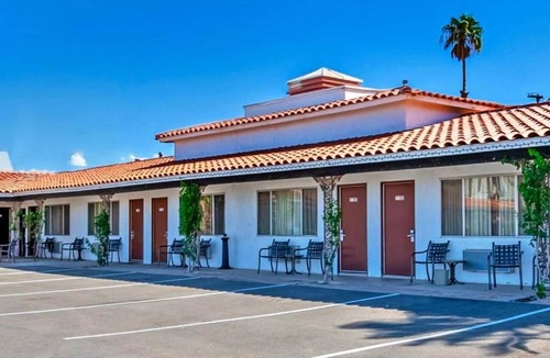 Yuma Townsite Apartment | Yuma AZ|King Bed|Non-Smoking