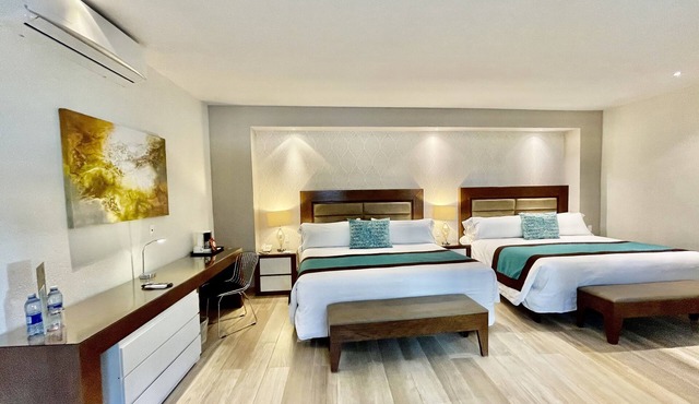 Áurea Hotel & Suites
