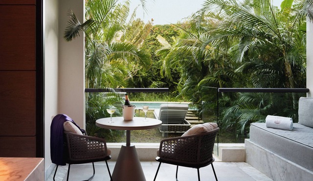 2 Spacious Rooms w/Pvt Pool in Sophisticated All-inclusive Beachfront Resort