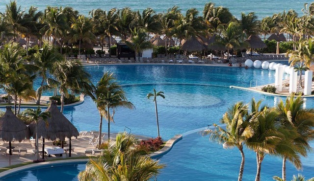 2BD Riviera Maya: Ocean View w/Luxurious Resort