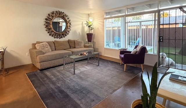 2BR Pet-Friendly Condo, Walkable Location