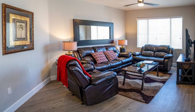 3 Bedroom/2 Bath Condo in Kierland - Close to Dining, Shops & Golf