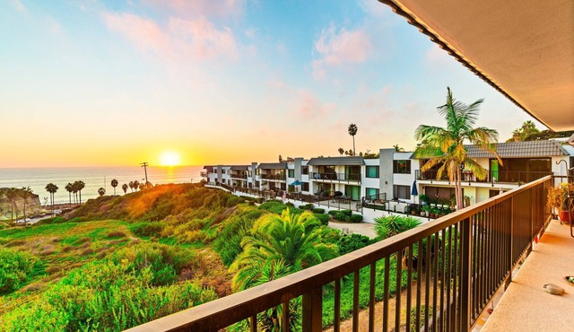 30+ Night Stay! Gorgeous Ocean Views! W/Pool/Spa