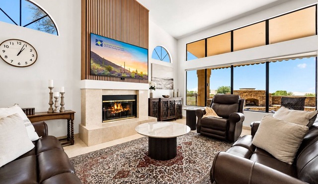4BR w golf views, heated community pool/spa