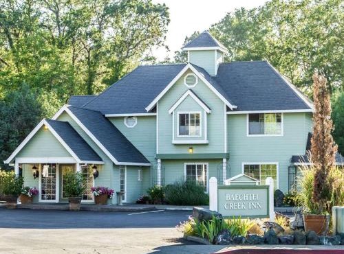 Baechtel Creek Inn in Willits