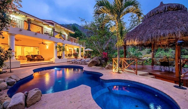 Beautiful house at exclusive gates, private pool,staff,beach just 5 minutes awa