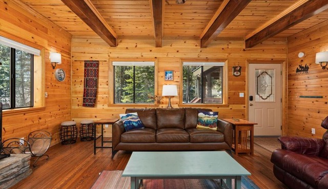 Black Diamond-Family Pet Friendly & Near China Peak