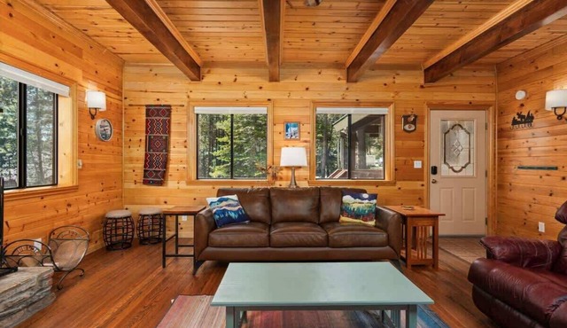 Black Diamond-Family, Pet Friendly near Huntington