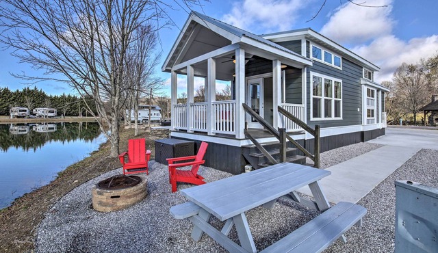 Blue Ridge Mountain Escape: Waterfront Tiny House! in Morganton