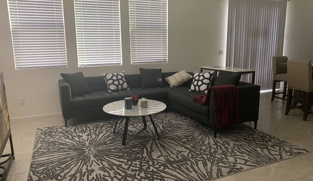 BRAND NEW HOME/CLOSE TO WINERIES/GOLF COURSE