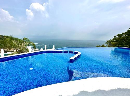 Bungalow frente a la playa estrene alberca nueva con increíble vista infinita al mar, 8 hermosas playas cercanas, terraza con cama de playa, espectacular vista al inmenso océano pacífico, 2 kayack disponibles, nómadas digitales Starlink WiFi 224 mbps