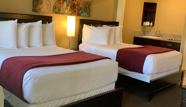 California Suites Hotel in San Diego