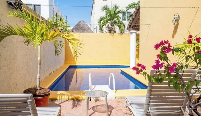 Cancun House for 6 | Private Pool & Parking