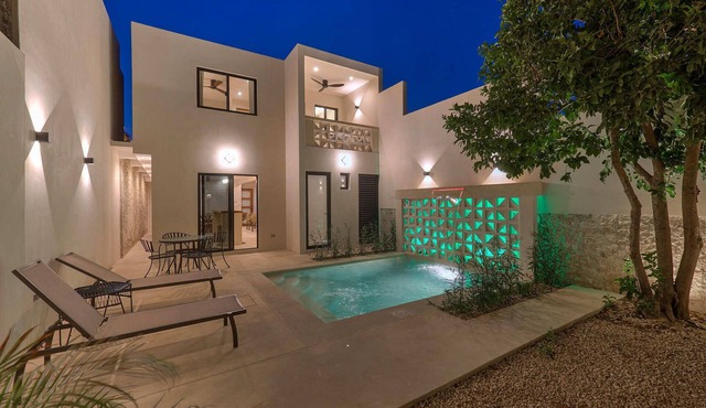 Casa Cigno in Merida Centro with Sunny Pool & Private Garage!