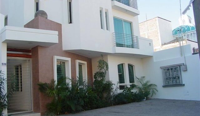 Casa Daniel - Charming Condo in Old Downtown