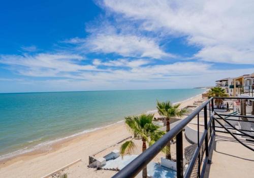 Casa Dos Pisos - Combined 2-Unit Beachfront House San Felipe Baja California