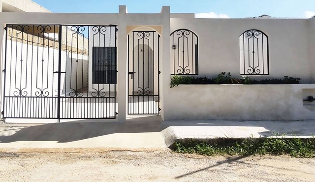 Casa Kanté. Beautiful house in the north of Merida, 20 min to beach