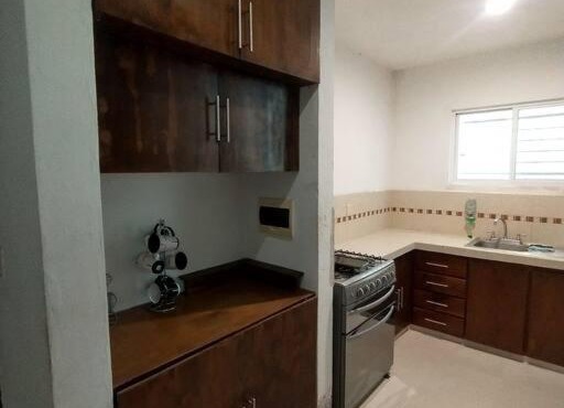 Casa llena de vida en una zona privada
