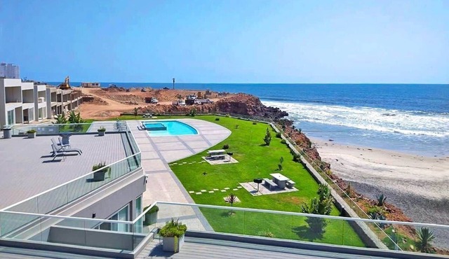 Casa M - Private Beach near Papas n Beer!