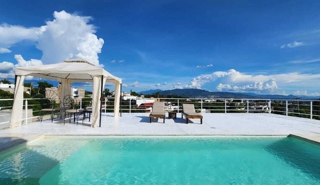 Casa Nubes, beautiful view, ideal for families or groups, 6 bedrooms, pool.