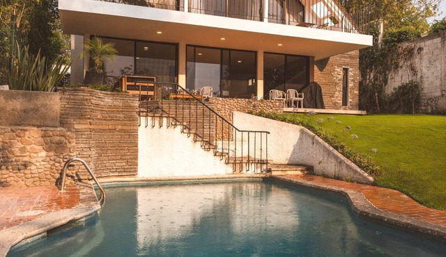 Casa Piragua: Casa Junto al Lago con Alberca y Chimenea