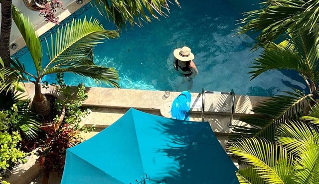 Casa Sirena 8 Bedroom in Centro Villa with Pool, Walk Everywhere, Group Ready