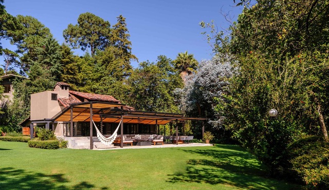 Casas Abi: A Riverside Sanctuary with Firepit in Avándaro