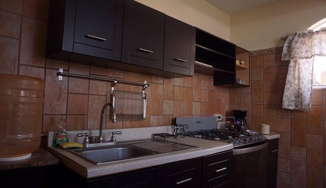 |Casita Armonia| ☆ GATED ☆ PlentyOfPARKING ☆ 3minBEACH|