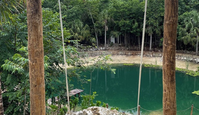 Cenote Escondido - Cabañas y Camping