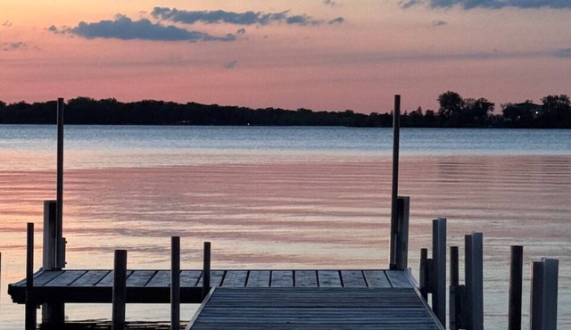 Chalgren Bald Eagle Lake Front Vacation Rental in WHite bear township
