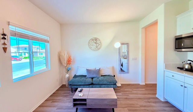 Charming 1-bedroom cottage in wonderful Winchester for professional travelers