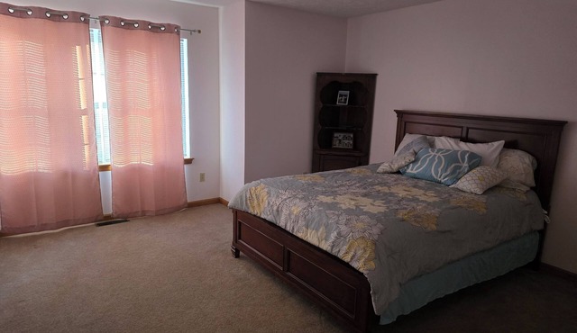 Charming 3-bedroom house MUST BE A LAND OWNER IN EAGLE ROCK RESORT in Hazleton
