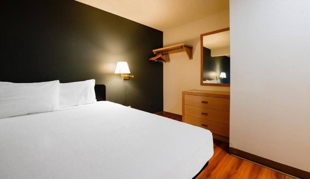 Charming Room w/Kitchenette — Stylish Downtown Hermiston Stay in Hermiston
