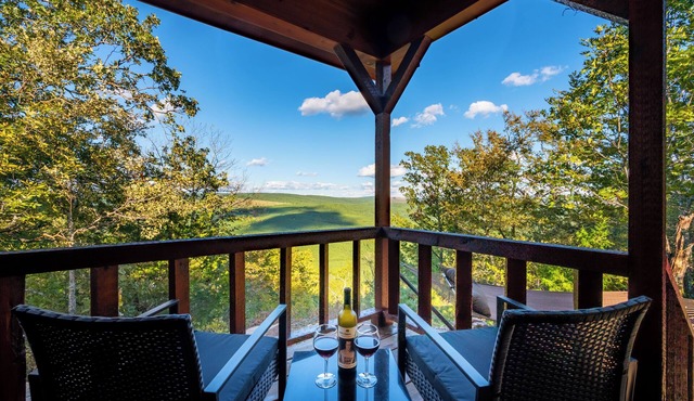 Chipmunk Cottage | Private Cabin w/Hot Tub, Firepit in Broken Bow