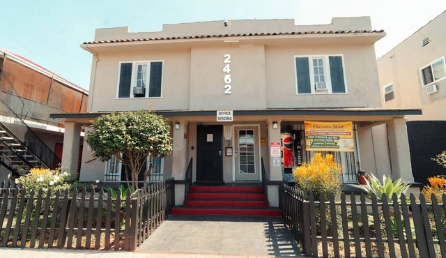 Clarendon Hotel in Huntington Park