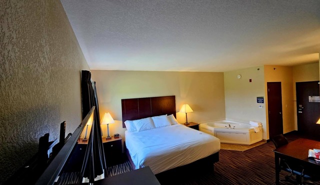 Cobblestone Inn & Suites - Maryville in Maryville