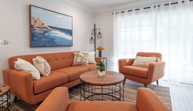 Comfy Single Level House in the West Hills