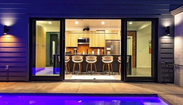 CoroMODo! Firepit, Outdoor kitchen