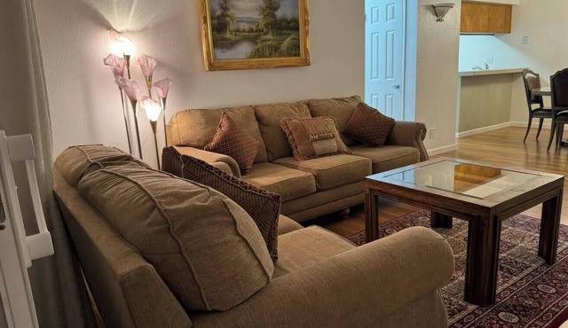 Cozy 1-bedroom apartment in beautiful Concord 1 mile away from concord pavillion in Concord