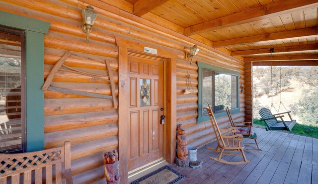 Cozy Cabin Near Sequoia Nat’l Forest on 3 Acres!