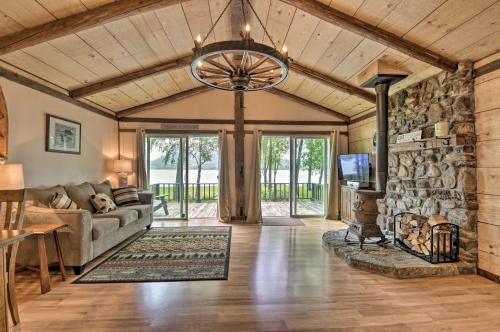 Cozy Lake Champlain Cottage w/Beautiful View in Shoreham