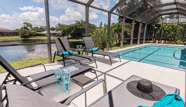 Crown Pointe- Harrogate Ct. in Naples