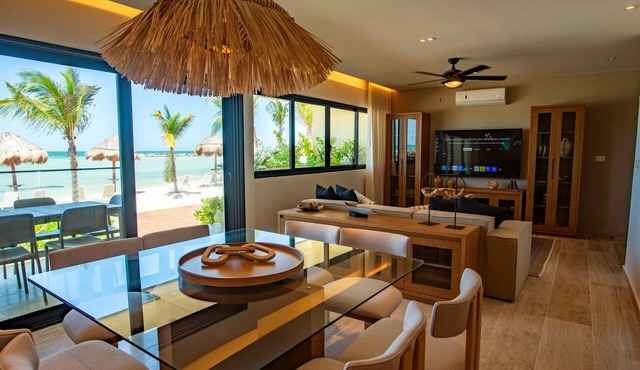 Designer decorated villa for 9 Yucalpeten Marina Beach
