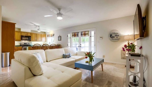 Driftwood your perfect beach getaway!