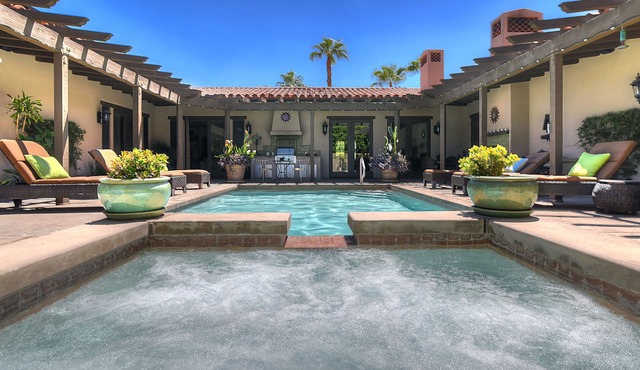 “El Camino Relaxo” 5005 sq ft Villa with Game Arcade, Walk to Top Dining & Bars