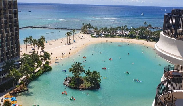 Elevate Your Hawaiian Getaway at Lagoon Tower by Hilton – 2 Bedroom Ocean View in Honolulu