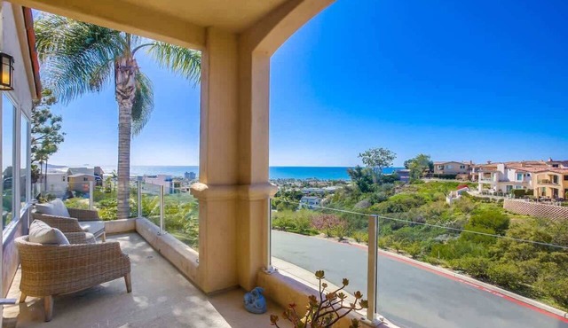 Emerald Cove - La Jolla Home with Amazing Views