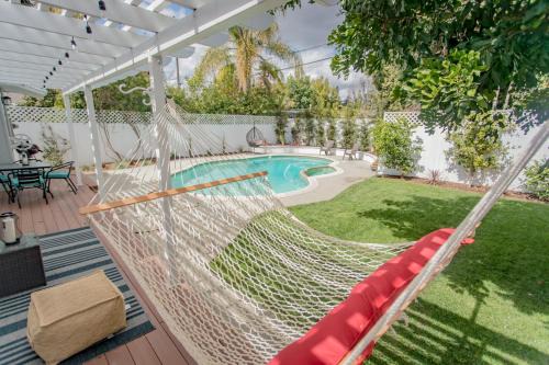Enchanting Sherman Oaks Home With Pool permit #HSR two five zero zero 3222
