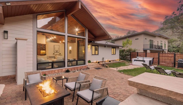Experience luxury in Sedona Upper Indian Garden, a spacious 3-bedroom retreat.